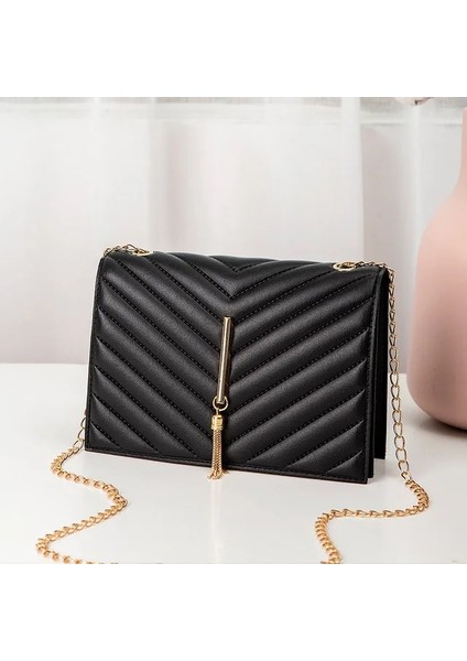 Siyah V1 Moda Püskül Flap Crossbody Çanta Mini Zincir Çanta Kadınlar Için 2023 Yeni Lüks Tasarımcı Çantalar Rahat Kare Omuz Çantası (Yurt Dışından)