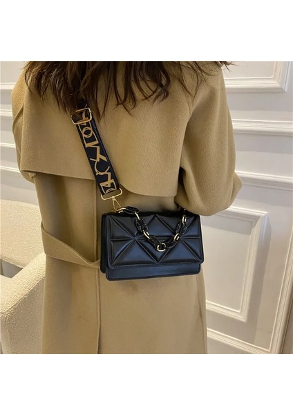 Pembe 20X12.5X7CM Geniş Bant Rahat Çanta Kadın 2023 Yeni Trendy Moda Omuz Kare Çanta Basit Messenger Çanta Tasarımcı Çanta Lüks Dropshipping (Yurt Dışından) indirimleri