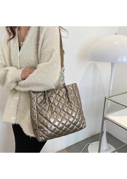 Siyah Sonbahar Kış Kadın Tote Çanta Kapitone Pamuk Yastıklı Üst Saplı Çanta Büyük Kapasiteli Zincir Katı Seyahat Çantası Okul Ofis Için (Yurt Dışından) fiyatları