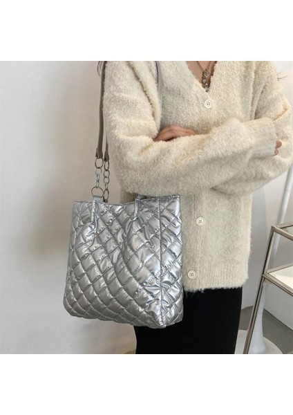 Siyah Sonbahar Kış Kadın Tote Çanta Kapitone Pamuk Yastıklı Üst Saplı Çanta Büyük Kapasiteli Zincir Katı Seyahat Çantası Okul Ofis Için (Yurt Dışından) indirimleri