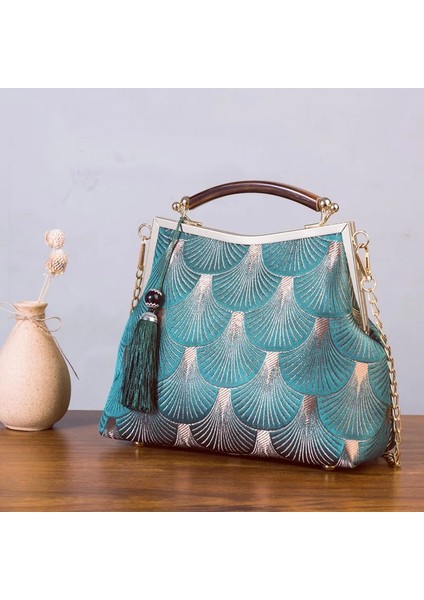 Kadın Çantası 7 22CMX16CMX5CM Vintage Tasarımcı Kilit Kabuk Çanta Saf El Yapımı Çanta Saçak Zincir Kadın Omuz Crossbody Çanta Şık Bayan Kadın Çanta Kuyu Çantası (Yurt Dışından) modelleri