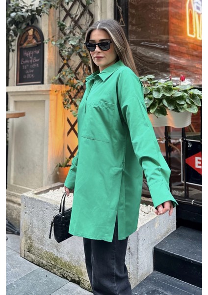 Kadın Yeşil Terikoton Kumaş, Yırtmaçlı, Rahat Uzun Gömlek