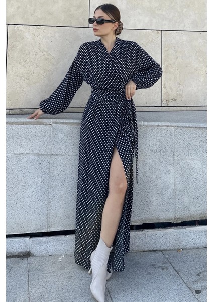 Kadın Siyah Kruvaze Yaka, Yırtmaçlı, Beli Kuşaklı, Bilekleri Lastikli, Salaş, Uzun Elbise