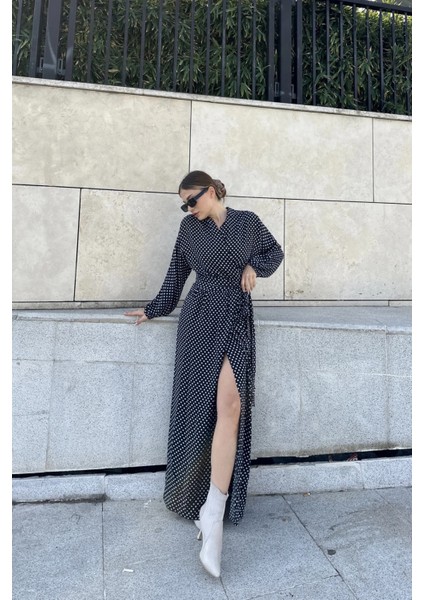 Kadın Siyah Kruvaze Yaka, Yırtmaçlı, Beli Kuşaklı, Bilekleri Lastikli, Salaş, Uzun Elbise fırsatları