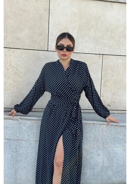 Kadın Siyah Kruvaze Yaka, Yırtmaçlı, Beli Kuşaklı, Bilekleri Lastikli, Salaş, Uzun Elbise indirimleri