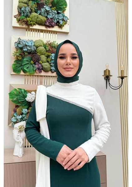Tek Omuz Fiyonk Apoletli Çift Renk Elbise 3862 Zümrüt-Ekru fırsatları