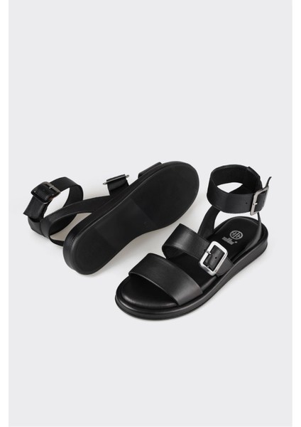Siyah Deri Kadın Düz Sandalet modelleri