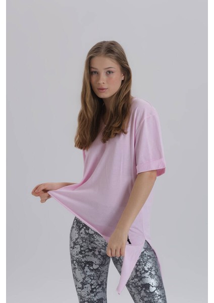 Pembe Kadın Eiffel Baskı Detay Asimetrik Kesim T-Shirt modelleri