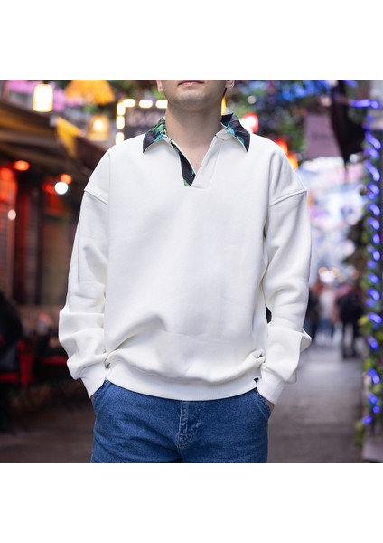 Beyaz Yakalı Sweatshirt