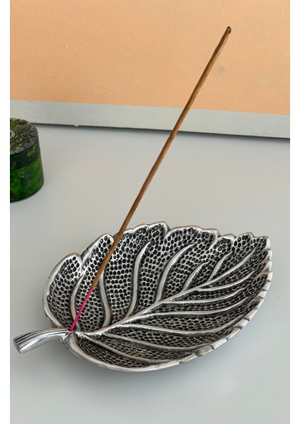 Yaprak Şeklinde Metal Tütsülük Büyük Boy