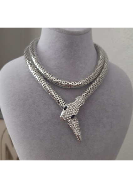 Vip Serisi Taşlı Sarmal Yılan Gümüş Renk Kadın Kolye