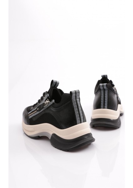 Kadın Bağcikli Fermuarli Spor Ayakkabı Düz Tabanlı Platin Siyah Malzeme ile Şık Tasarım modelleri