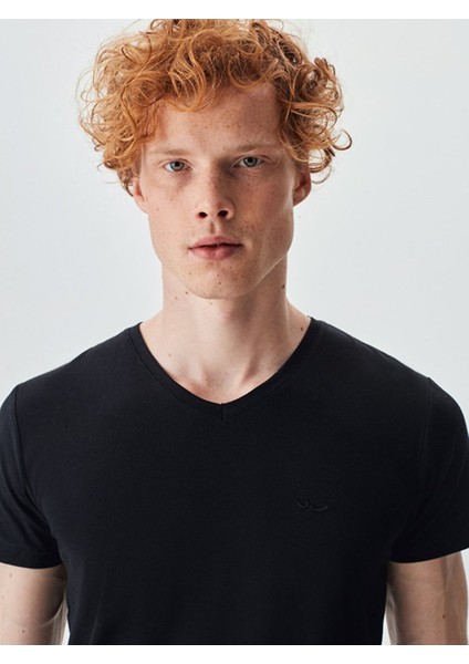 Siyah T-Shirt fırsatları