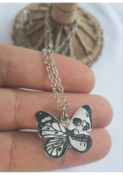 Black Skull Butterfly Kolye