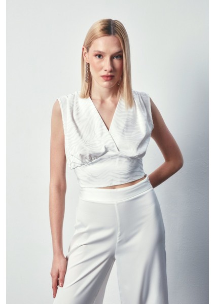 Kruvaze Desenli Saten Bluz - Ekru