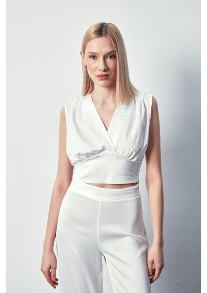 Kruvaze Desenli Saten Bluz - Ekru fırsatları