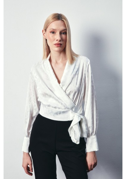 Yan Kuşaklı Saten Bluz - Ekru