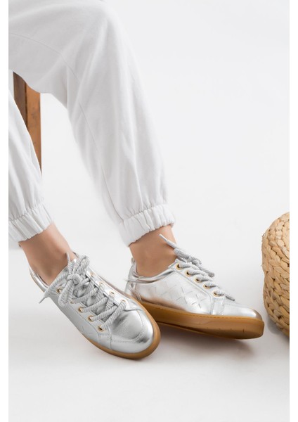 Giselle Lazer Baskılı Kauçuk Taban Kadın Spor Ayakkabı Gümüş modelleri