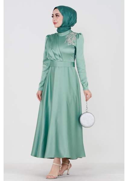 Önü Taş Baskılı Saten Abiye-Mint Yeşili modelleri