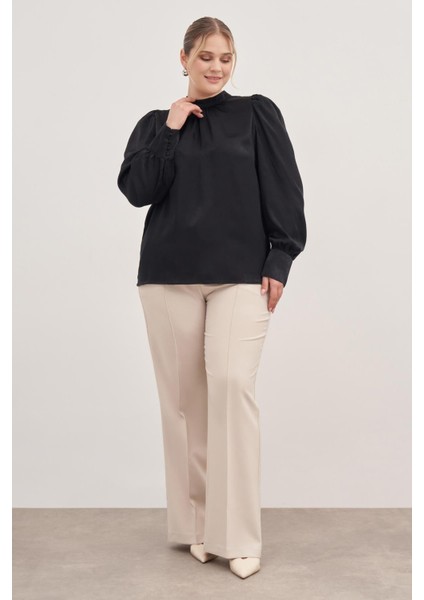 Büzgü Detaylı Saten Bluz fırsatları