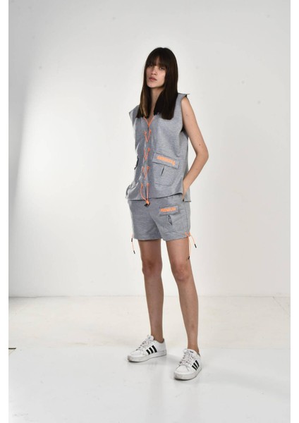 Gri Çapraz Bağcık Detaylı Kapüşonlu Şortlu Takım modelleri