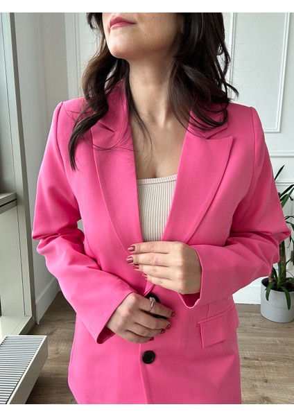 Arzu Emiroğlu Pembe Blazer Ceket