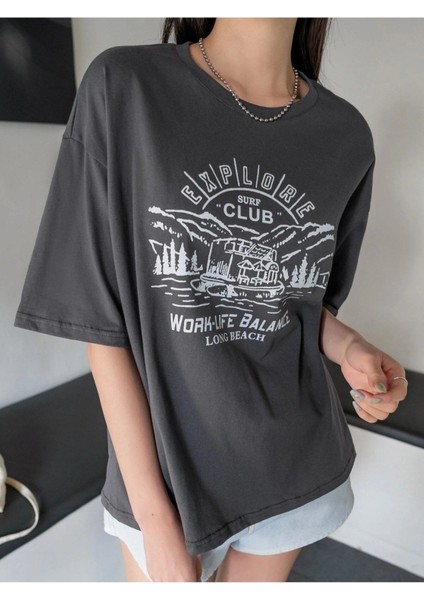 Kadın Koyu Gri Explore Baskılı Oversize Bisiklet Yaka T-Shirt