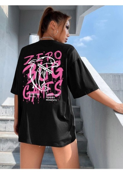 Kadın Siyah Zero Bug Games Baskılı Oversize Bisiklet Yaka T-Shirt fiyatları