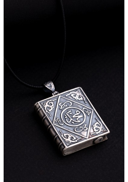 Erkek Gümüş Kolye - Büyük Boy Gümüş Allah ve Muhammed Yazılı Kitap Model Muska Haznesi Cevşen fiyatları