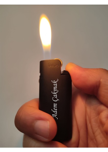 Kişiye Özel Isim Baskılı Metal Taşlı Siyah Çakmak ( Gazlı )