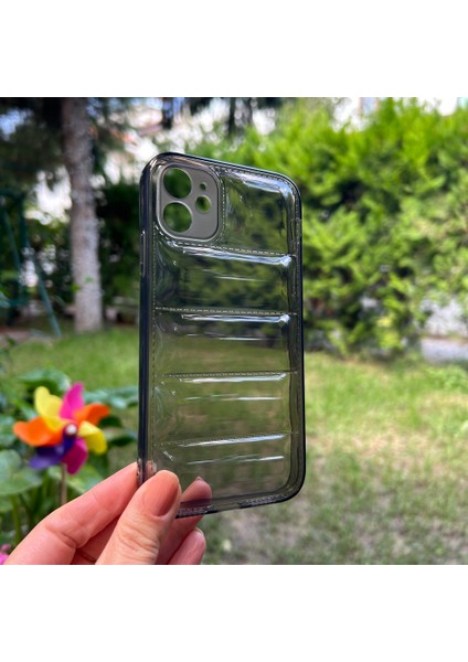 iPhone 11 Siyah Şeffaf Dalgalı Silikon kılıf