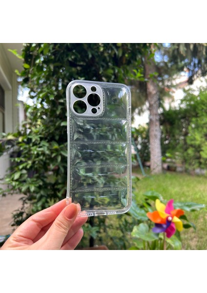 iPhone 13 Pro Max Şeffaf Dalgalı Silikon kılıf