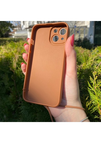 iPhone 11 Kahve Kalp Silikon Kılıf