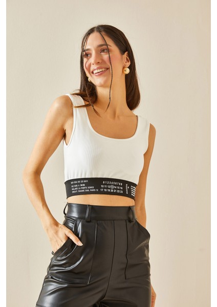 Beyaz U Yaka Lastikli Crop Bluz 5YXK2-48381-01 fırsatları