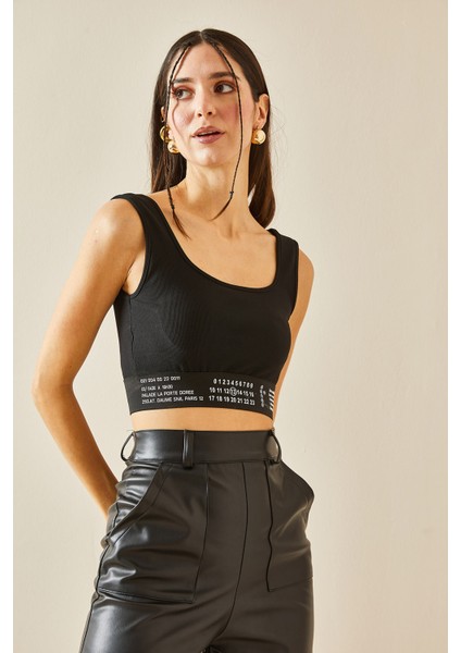 Siyah U Yaka Lastikli Crop Bluz 5YXK2-48381-02 modelleri