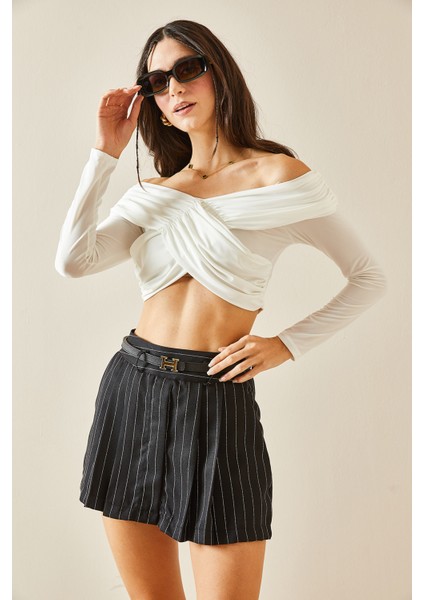 Beyaz Kayık Yaka Büzgü Detaylı Crop Bluz 5YXK2-48367-01 modelleri