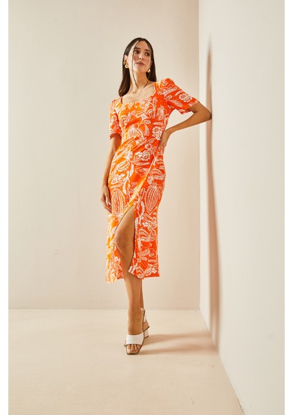 Turuncu U Yaka Çiçek Desenli Elbise 5Yxk6-48398-11 fırsatları