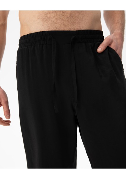 Si̇yah Erkek Yazlık Cepli Beli Lastikli Modal Yoga Pantolon