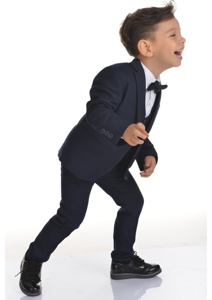 Lacivert Yelekli Papyonlu Erkek Çocuk Takım Elbise modelleri