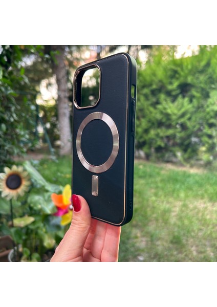 Apple iPhone 13 Pro Siyah Deri Magsafe Kılıf