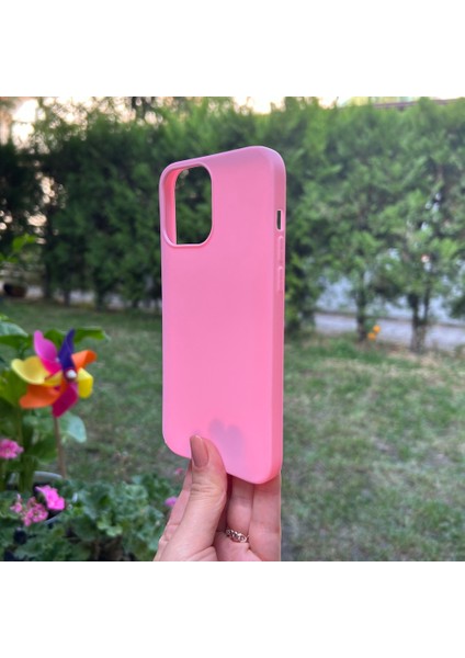 Apple iPhone 13 Pro Max Pembe Yumuşak Silikon Kılıf