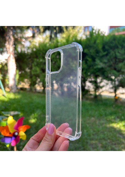 Apple iPhone 13 Pro Kamera ve Köşe Korumalı Şeffaf Silikon Kılıf