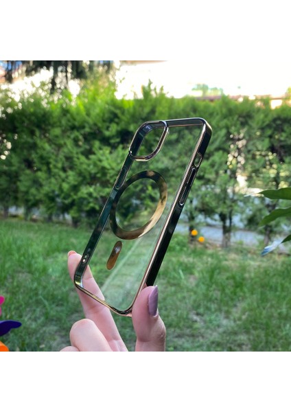 Apple iPhone 14 Gümüş Parlak Kenarlı Magsafe Kılıf
