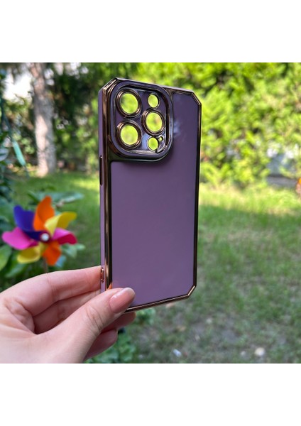 Apple iPhone 14 Pro Kamera Korumalı Altın Renkli Mor Silikon Kılıf