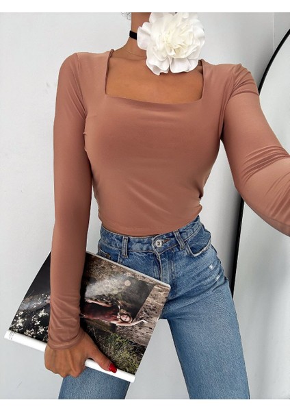 Kadın Sandy Kumaş Kare Yaka Uzun Kollu Body fiyatları