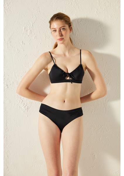 Basic Front Opening Siyah Bikini Üstü