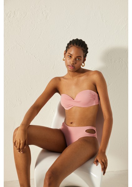 Basic Kesim Pembe Bikini Altı