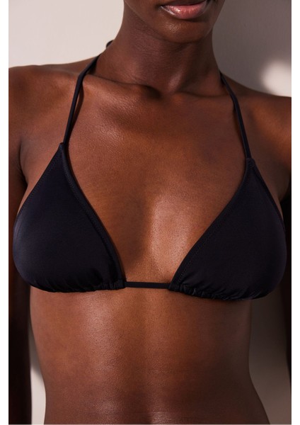 Basic Triangle Siyah Bikini Üstü fiyatları