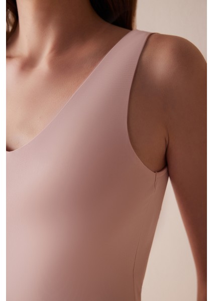 V Yaka Gül Kurusu Atlet fiyatları