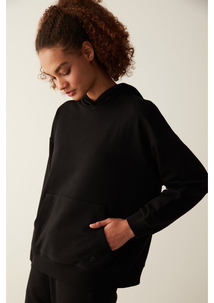 Siyah Kapüşonlu Cep Detaylı Oversize Sweatshirt